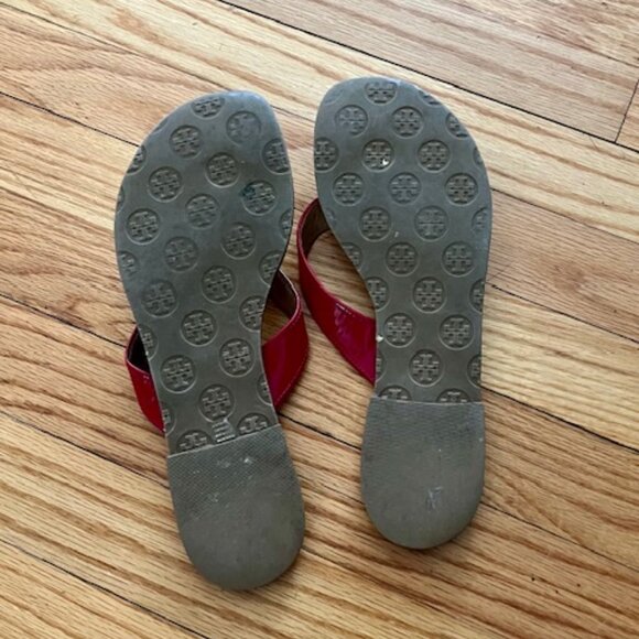 TORY BURCH red patent  THORA sandals,  size 9 - Picture 3 of 3